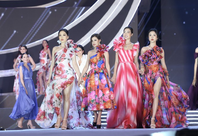 Xướng tên top 5 Người đẹp Biển - Hoa hậu Việt Nam năm 2020 ảnh 90