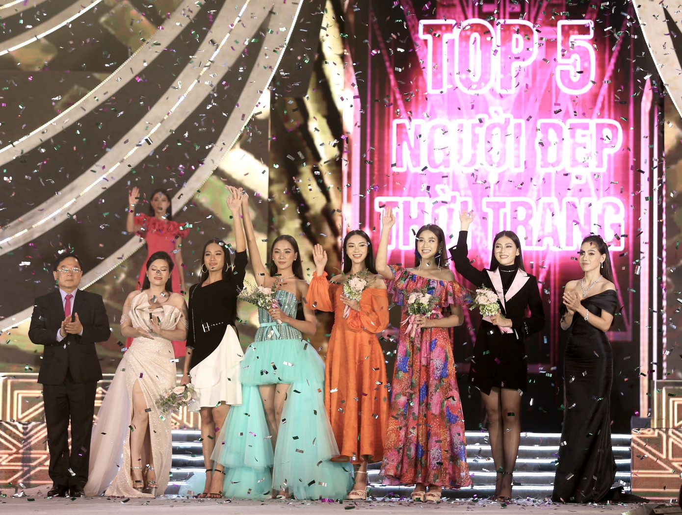 Truyền hình trực tiếp Chung kết toàn quốc Hoa hậu Việt Nam 2020 trên sóng VTV3 ảnh 54