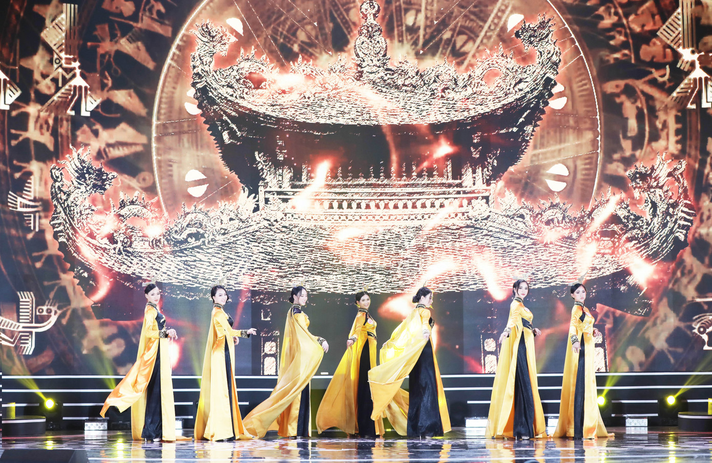 Đỗ Thị Hà đăng quang Hoa hậu Việt Nam 2020 ảnh 43