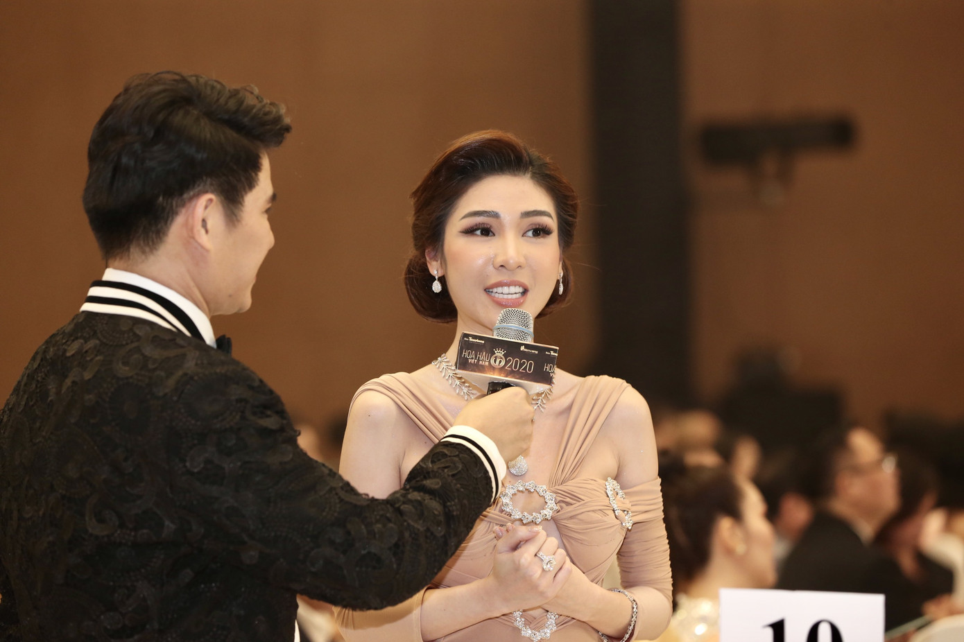 Truyền hình trực tiếp Chung kết toàn quốc Hoa hậu Việt Nam 2020 trên sóng VTV3 ảnh 21