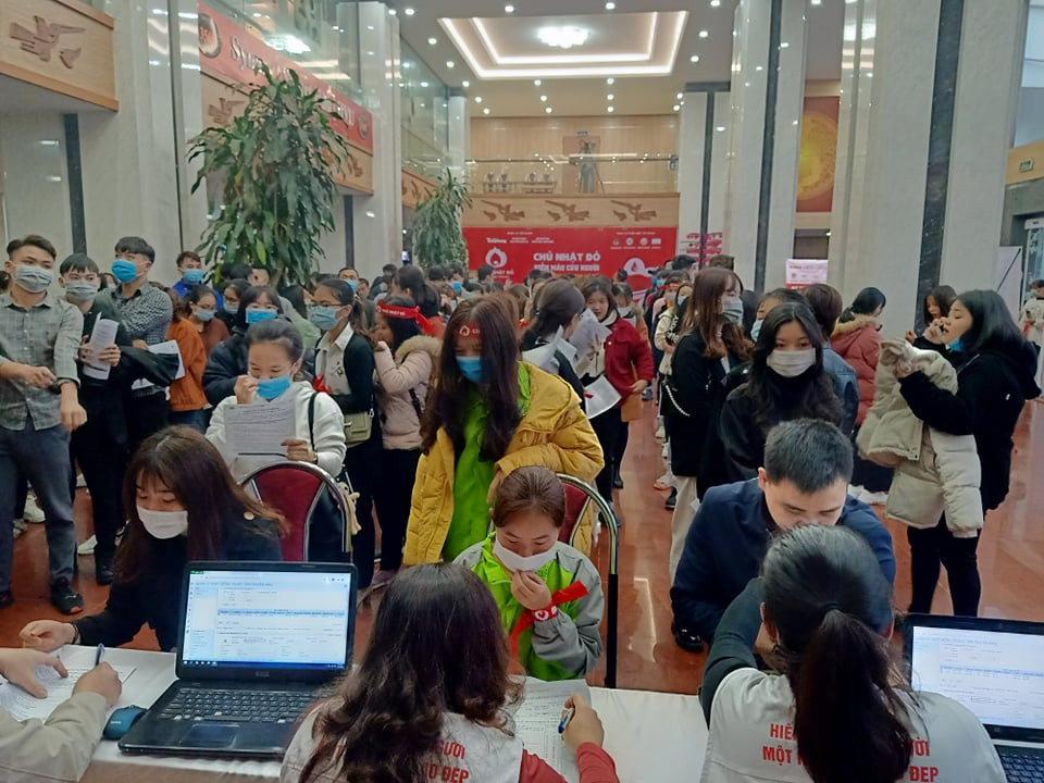 Giọt máu ấm giữa ngày đông lạnh ảnh 94