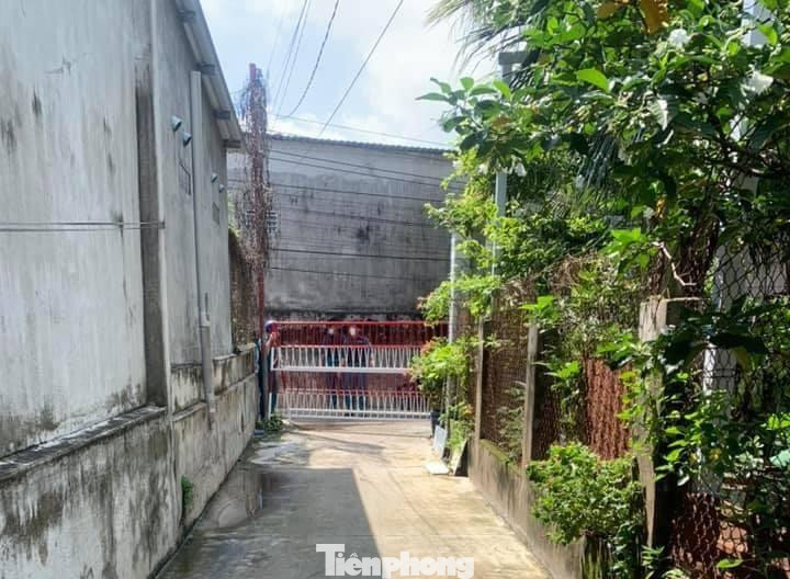 Đường vào nhà các bệnh nhân được phong tỏa