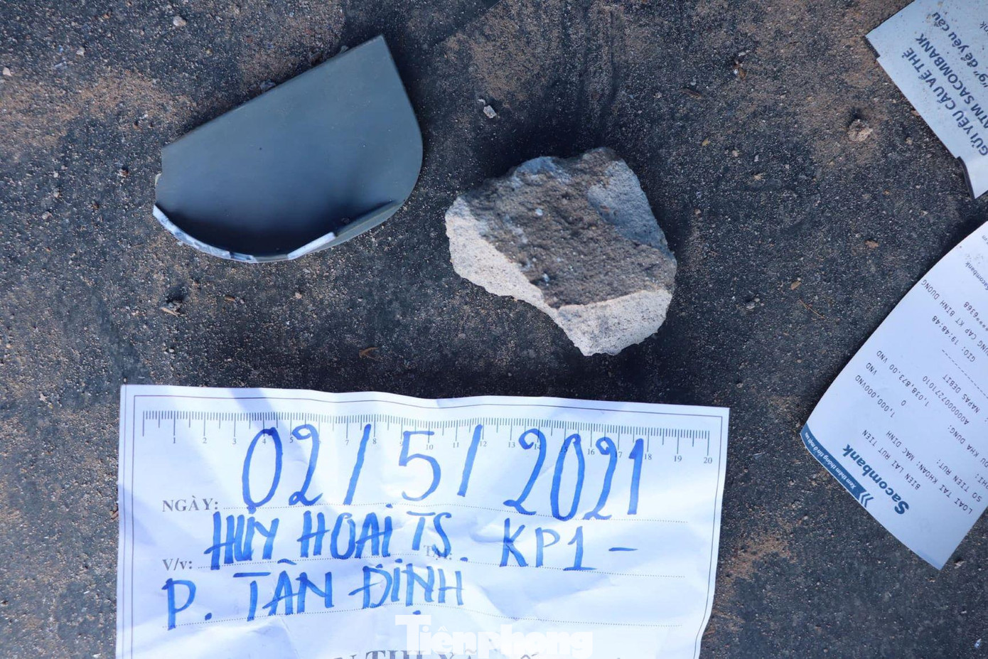 Tang vật đối tượng gây án để lại ở hiện trường Tang vật đối tượng gây án để lại ở hiện trường