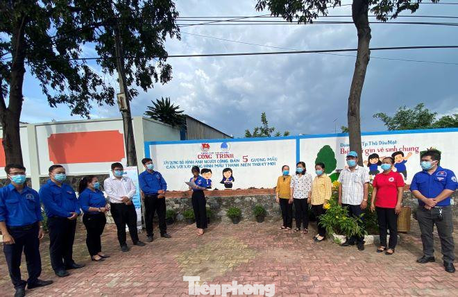 Lễ ra mắt công trình &quot;5 gương mẫu&quot;