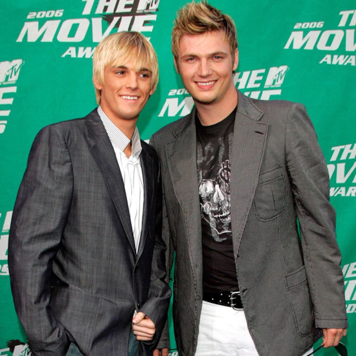Hai anh em Aaron Carter và Nick Carter. Hai anh em Aaron Carter và Nick Carter.