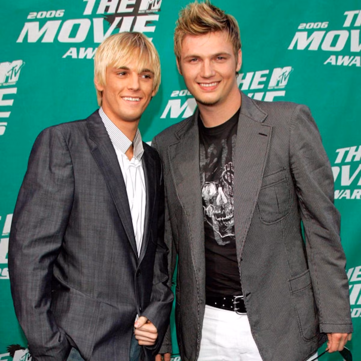 Hai anh em Aaron Carter và Nick Carter.