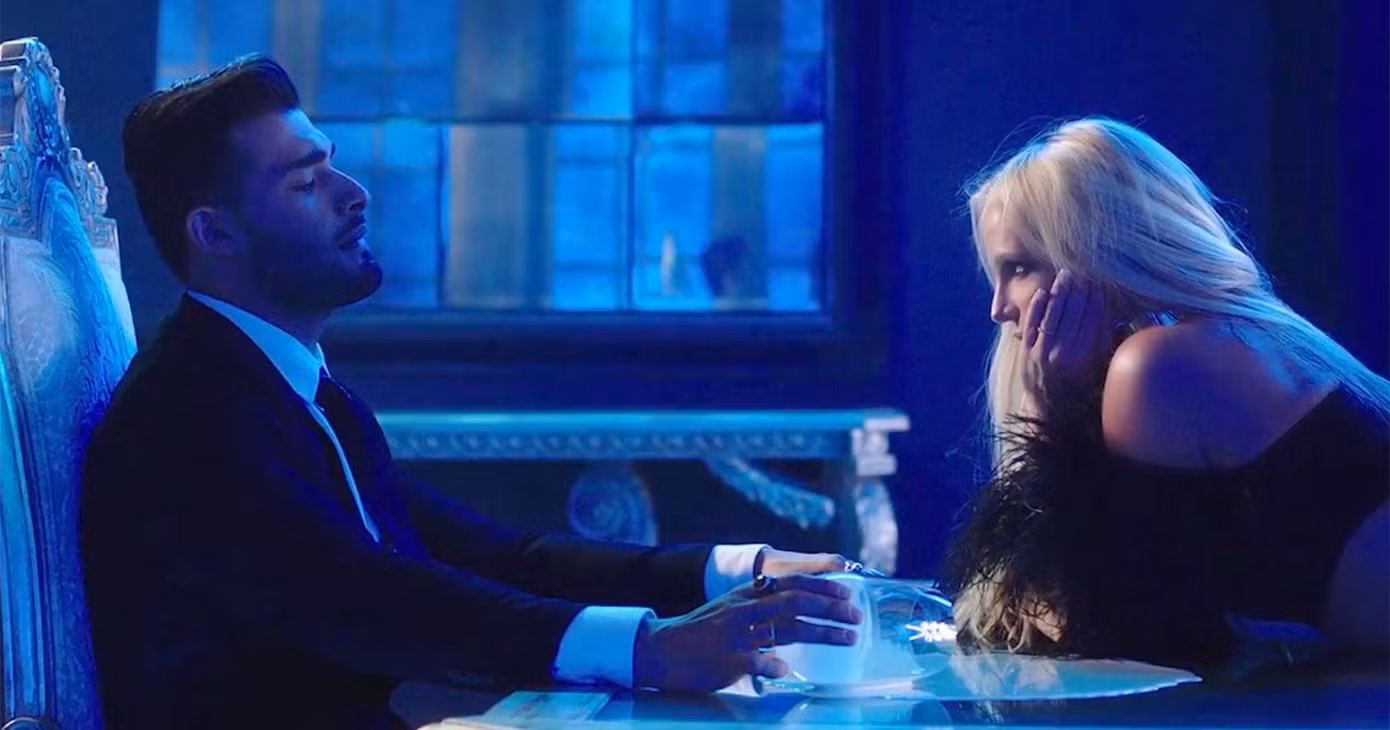 Sam Asghari là diễn viên chính trong MV Slumber Party của Britney Spears.