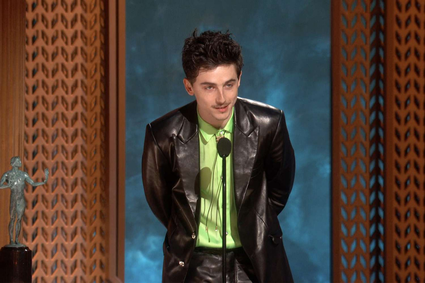 Timotheé Chalamet là người trẻ nhất thắng giải SAG cho Nam diễn viên chính xuất sắc nhất.