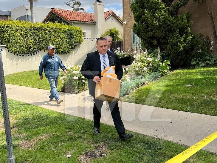 Cảnh sát khám xét nhà riêng của A$AP Rocky.