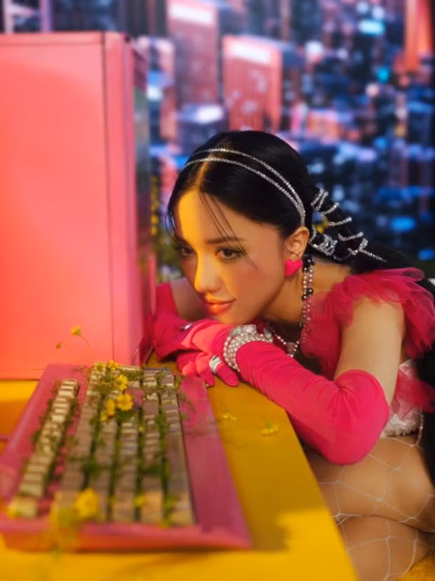 căn gác mùa hè, năm ngoái giờ này và mùa hè 1994 là những bài hát đáng nghe trong album CITOPIA. căn gác mùa hè, năm ngoái giờ này và mùa hè 1994 là những bài hát đáng nghe trong album CITOPIA.