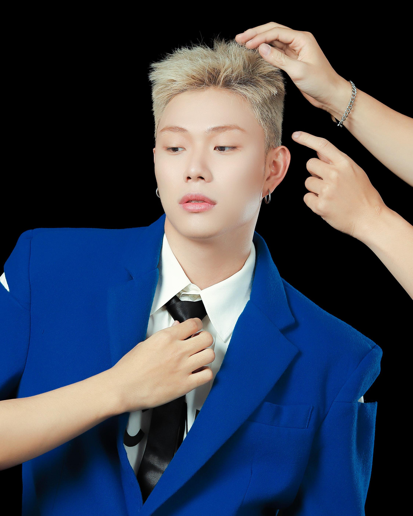 Nam tân binh có ngoại hình sáng, kỹ năng tốt do được đào tạo theo tiêu chuẩn idol KPop.