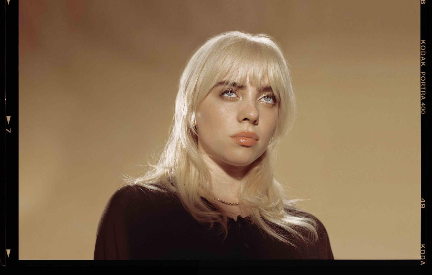 Billie Eilish "cá kiếm" 14,7 triệu USD/ năm khi chỉ mới 18 tuổi. Billie Eilish "cá kiếm" 14,7 triệu USD/ năm khi chỉ mới 18 tuổi.