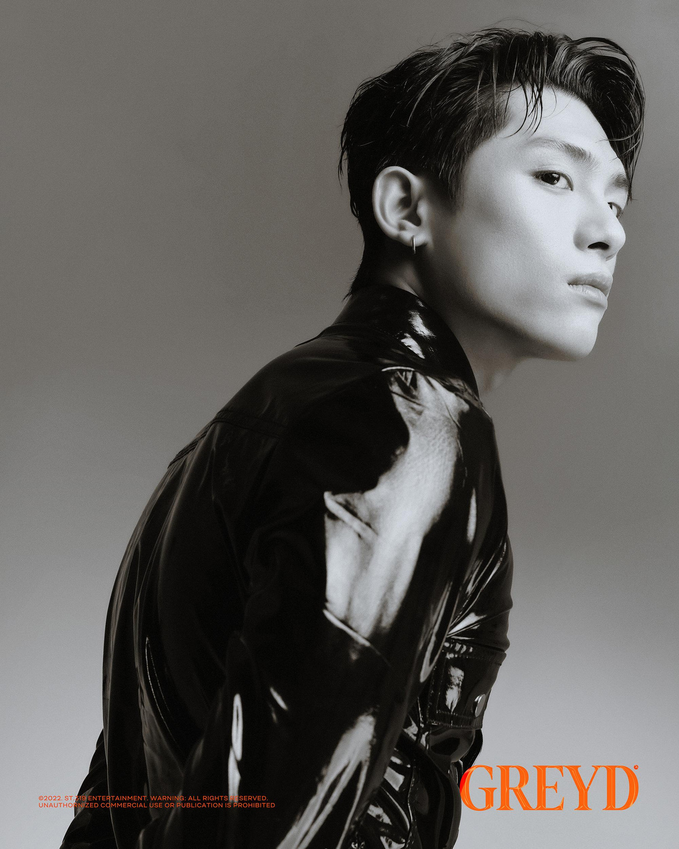 Các ca khúc trong dự án debut của GREY D mở ra thế giới nội tâm của nam sĩ.