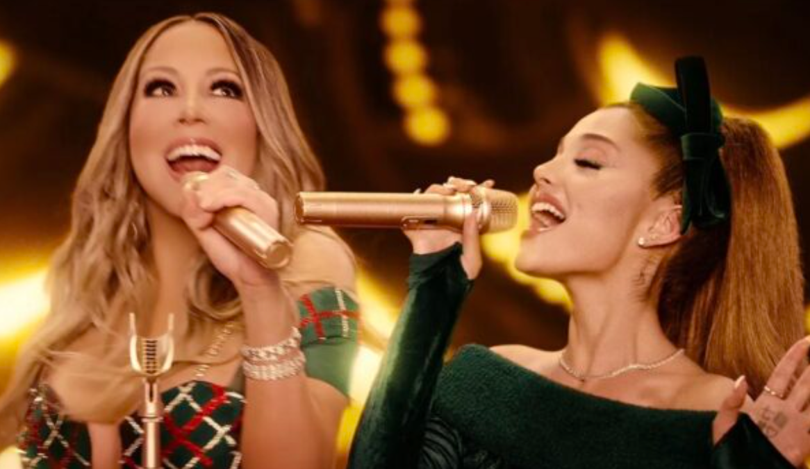 Ariana Grande mừng rỡ vì được song ca cùng thần tượng Mariah Carey.