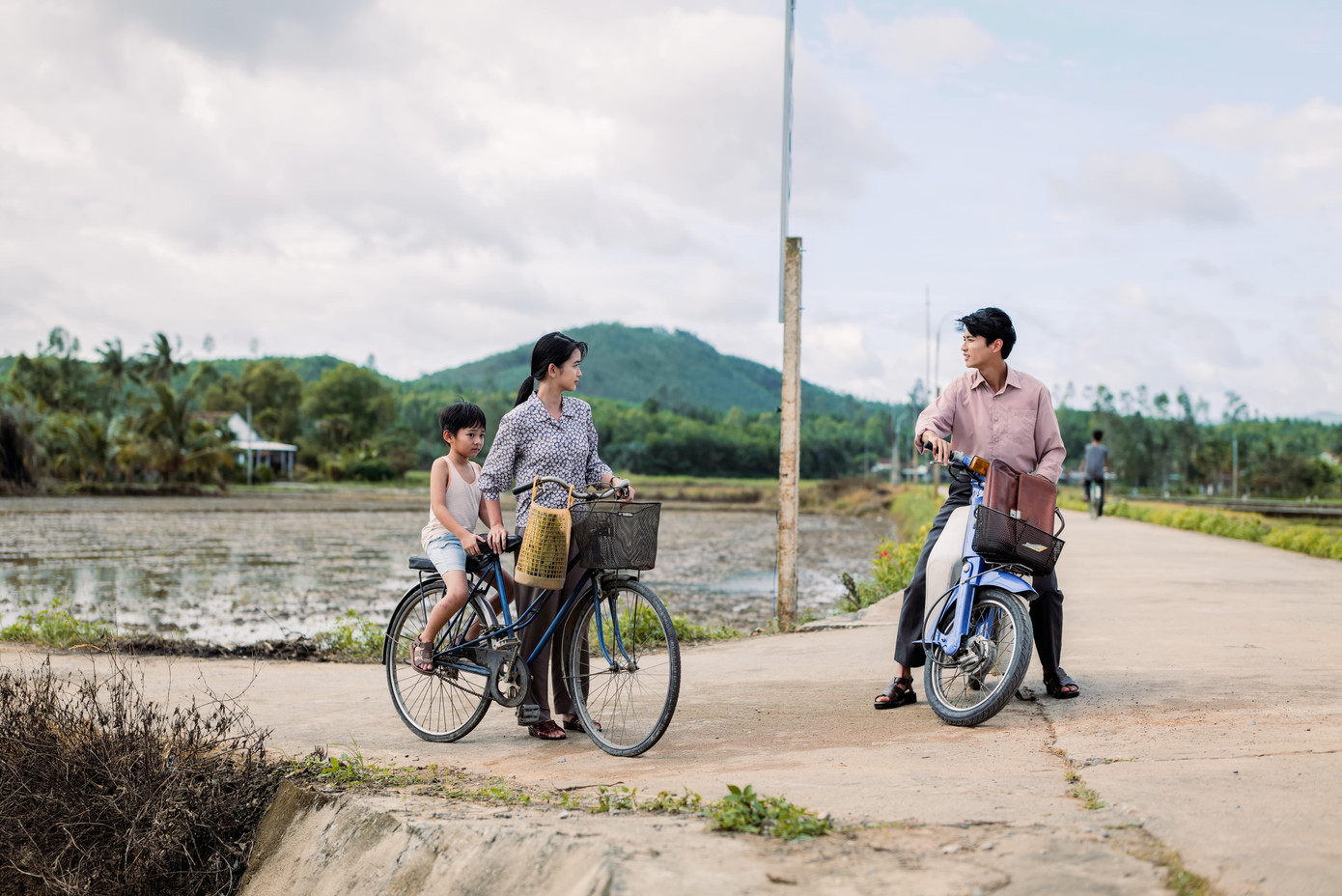 Kịch tính trong phim chưa được đẩy đến cao trào. Kịch tính trong phim chưa được đẩy đến cao trào.