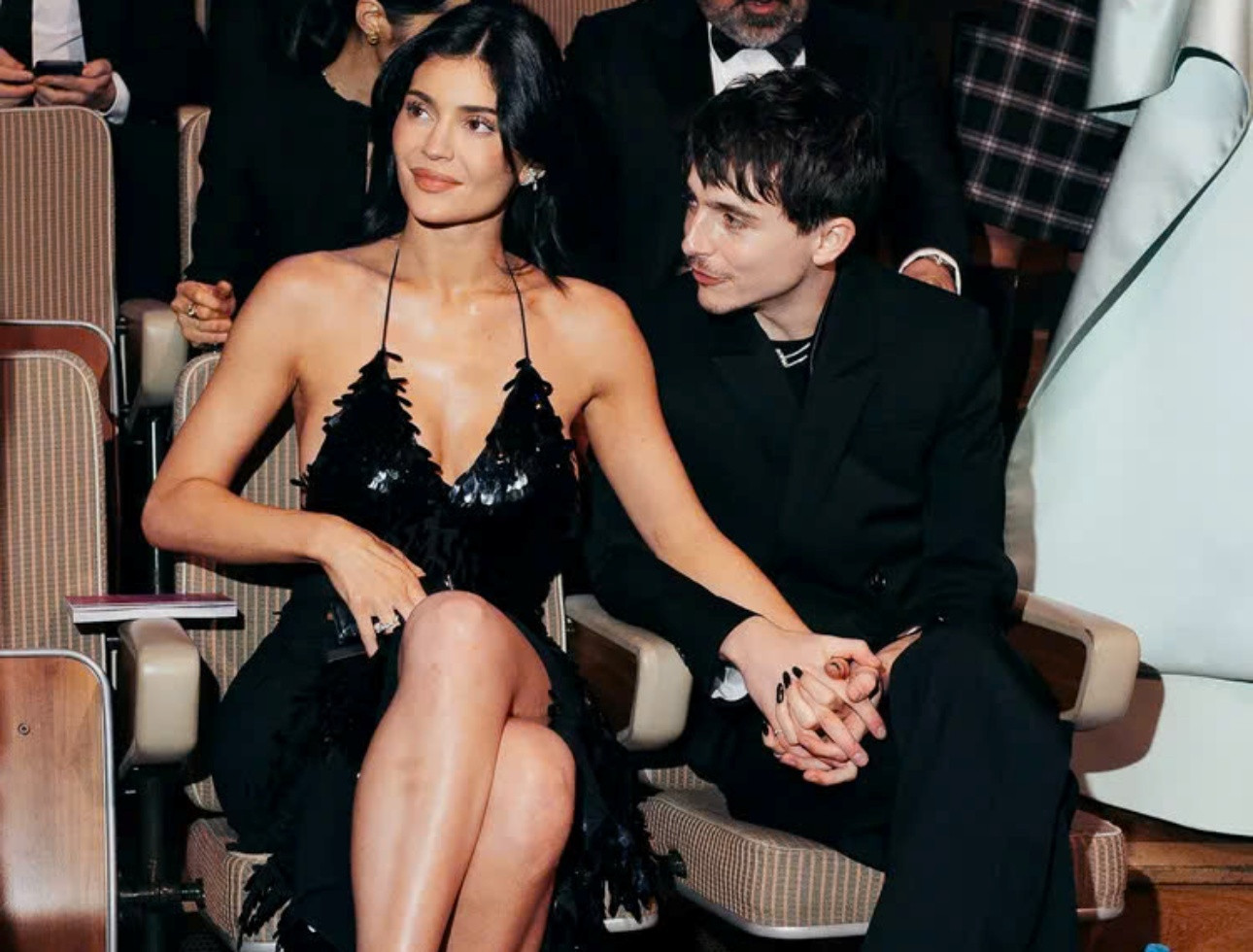 Kylie Jenner nền nã sánh đôi cùng Timotheé Chalamet tại lễ trao giải Oscar 2025. Kylie Jenner nền nã sánh đôi cùng Timotheé Chalamet tại lễ trao giải Oscar 2025.