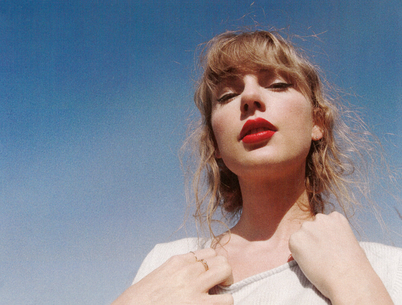 Một cộng sự thân thiết của Taylor Swift đã bức xúc phủ nhận nghi vấn này. Một cộng sự thân thiết của Taylor Swift đã bức xúc phủ nhận nghi vấn này.