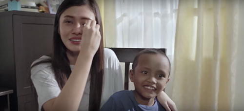 Cậu bé nghèo học bài khiến triệu người rung động giờ ra sao? ảnh 3