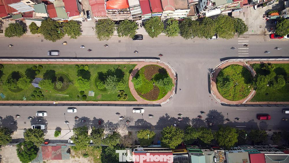 Sở Giao thông Vận tải Hà Nội vừa thông báo phương án rào chắn, phân luồng giao thông để thi công mở rộng mặt đường Liễu Giai, đường Văn Cao (quận Ba Đình). Sở Giao thông Vận tải Hà Nội vừa thông báo phương án rào chắn, phân luồng giao thông để thi công mở rộng mặt đường Liễu Giai, đường Văn Cao (quận Ba Đình).