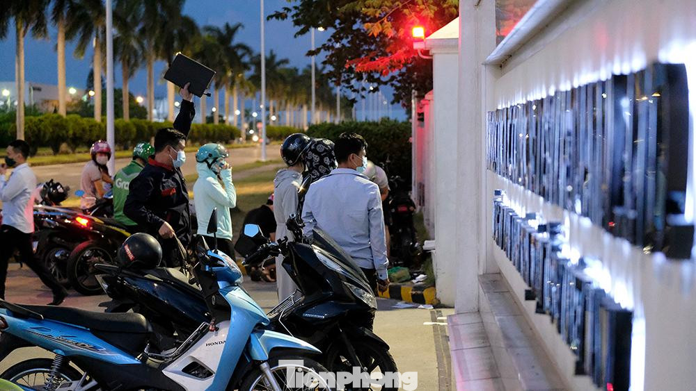 Huyện Đông Anh đã truy vết và gửi CDC Hà Nội 1.800 mẫu xét nghiệm. CDC Hà Nội sẽ tiếp tục phối hợp lấy mẫu cho các nhân viên trong Công ty SEI tại các ca làm việc khác.