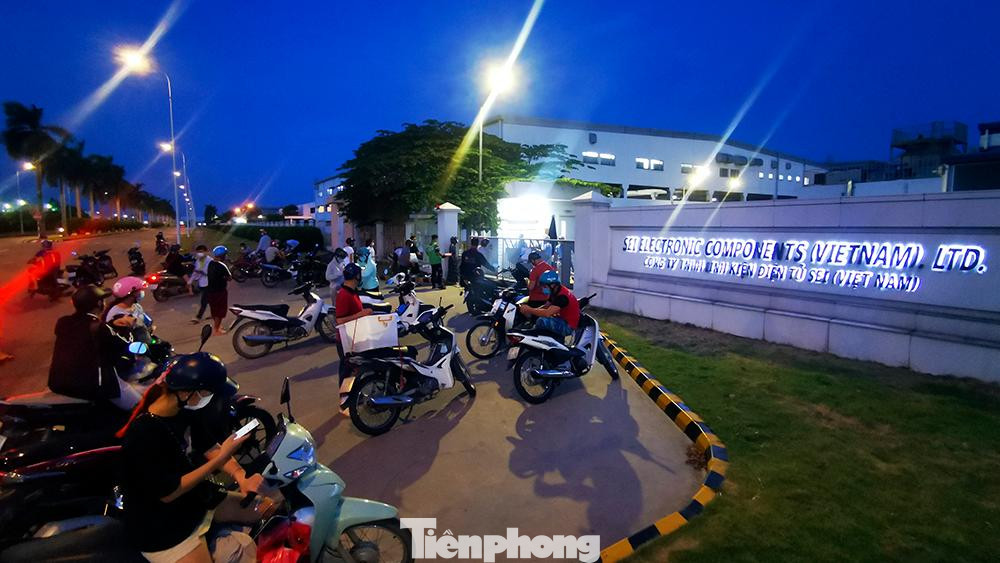 Sau khi tại đây ghi nhận ca dương tính với SARS-CoV-2, 1.500 công nhân công ty được yêu cầu ở lại công ty cho tới khi có kết quả xét nghiệm.