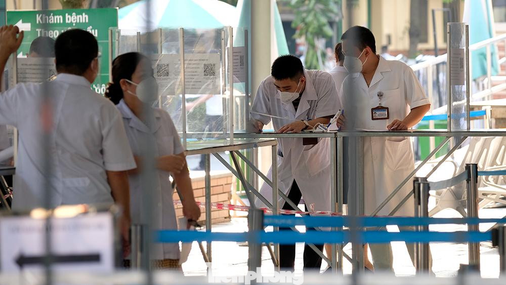 Tính đến 18h ngày 29/9, trên địa bàn TP Hà Nội có tổng số 657 điểm phong tỏa, trong đó số điểm đang phong tỏa là 13 (giảm 6 điểm so với ngày trước đó).