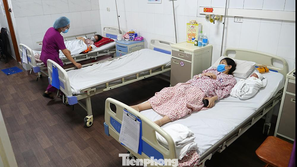 Giãn cách tối thiểu 2m cũng là một điều kiện bắt buộc khi các sản phụ nằm tại phòng sau sinh để phòng chống dịch bệnh.