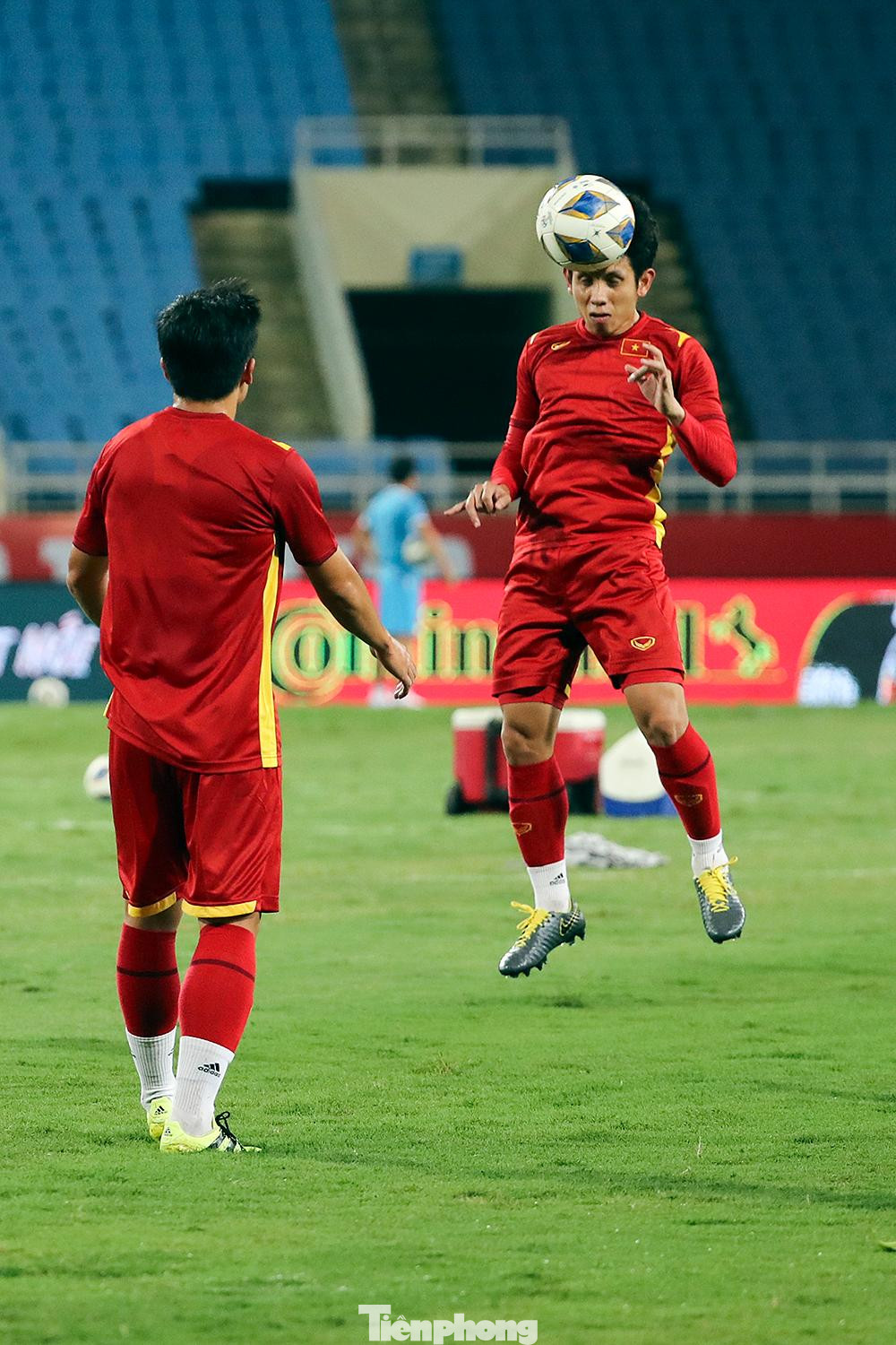 Tiền đạo Văn Toàn có sự nhanh nhẹn, tốc độ và kĩ thuật sẽ giúp ích cho việc quấy rối hàng phòng ngự đội tuyển Úc và mở ra nhiều cơ hội cho các chân sút bên phía đội tuyển Việt Nam. Theo lịch dự kiến, đội tuyển Việt Nam gặp đội tuyển Úc vào lúc 19 giờ ngày 7/9 trên sân vận động Mỹ Đình.