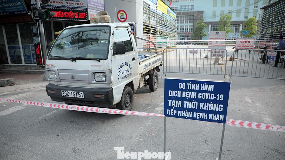 Theo tin từ Sở Y tế Hà Nội, qua xét nghiệm sàng lọc 123 mẫu tại Bệnh viện K cơ sở Tân Triều, đã phát hiện 10 mẫu dương tính với virus SARS-CoV-2.