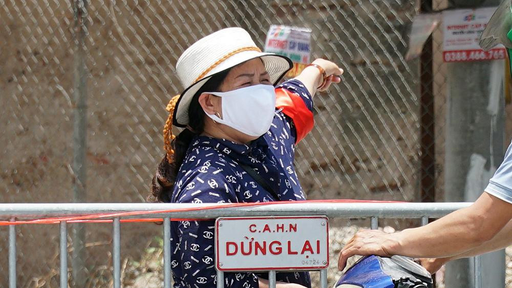 UBND huyện Phúc Thọ (Hà Nội) cho biết, trước đó vào tối qua (9/5), xã Hiệp Thuận ghi nhận 7 trường hợp dương tính với SARS - CoV - 2 trên địa bàn.