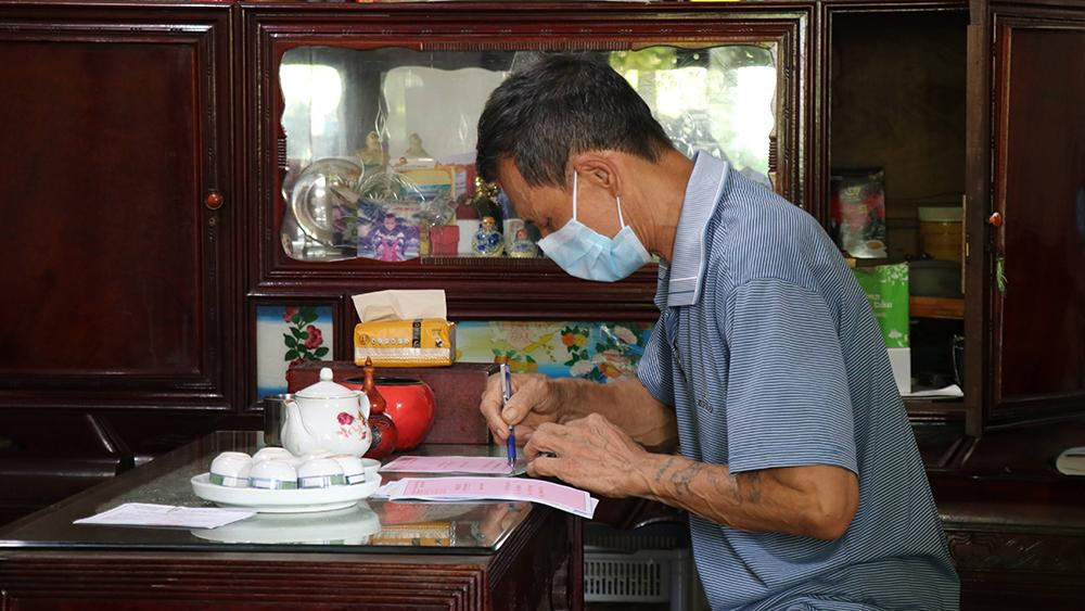 Cử tri xã Mão Điền thực hiện quyền công dân Cử tri xã Mão Điền thực hiện quyền công dân