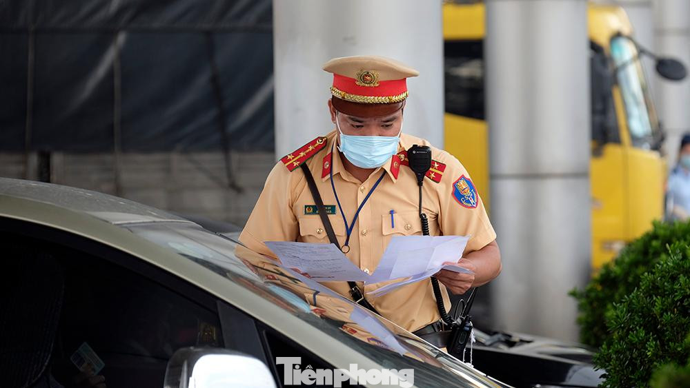 Tuyến cao tốc Pháp Vân - Cầu Giẽ đảm bảo các điều kiện thu phí trở lại từ ngày hôm nay (22/9) theo quy định của Tổng cục Đường bộ Việt Nam sau khi Hà Nội chuyển sang áp dụng Chỉ thị 15 của Thủ tướng Chính phủ. Tuyến cao tốc Pháp Vân - Cầu Giẽ đảm bảo các điều kiện thu phí trở lại từ ngày hôm nay (22/9) theo quy định của Tổng cục Đường bộ Việt Nam sau khi Hà Nội chuyển sang áp dụng Chỉ thị 15 của Thủ tướng Chính phủ.