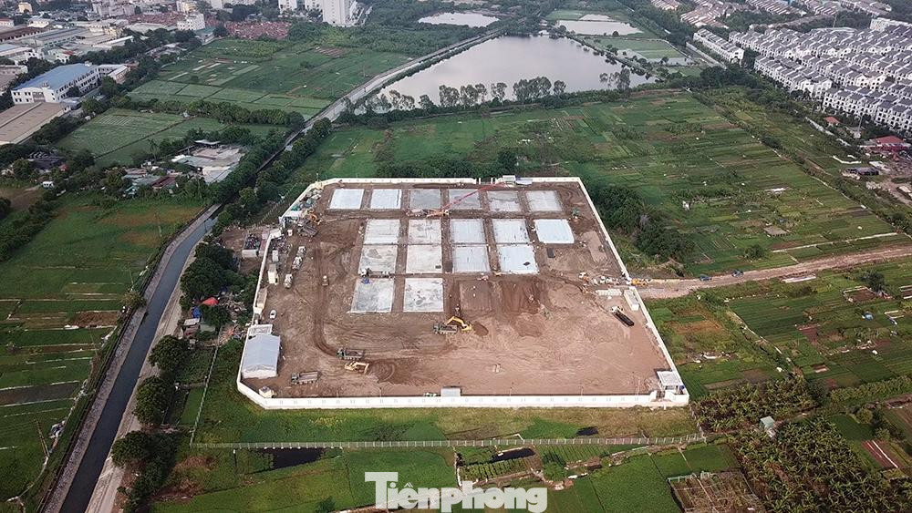 Khu vực xây dựng bệnh viện có diện tích lớn, nằm biệt lập với các khu dân cư lân cận, khi hoàn thành, bệnh viện có sức chứa từ 500 đến 700 giường.