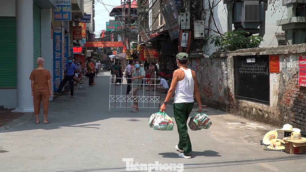 Đến nay, số ca bệnh COVID-19 liên quan Bệnh viện K là 19 người, gồm 12 bệnh nhân, người nhà (phát hiện trong bệnh viện) và 7 trường hợp trong khu cách ly ở Hà Nội.