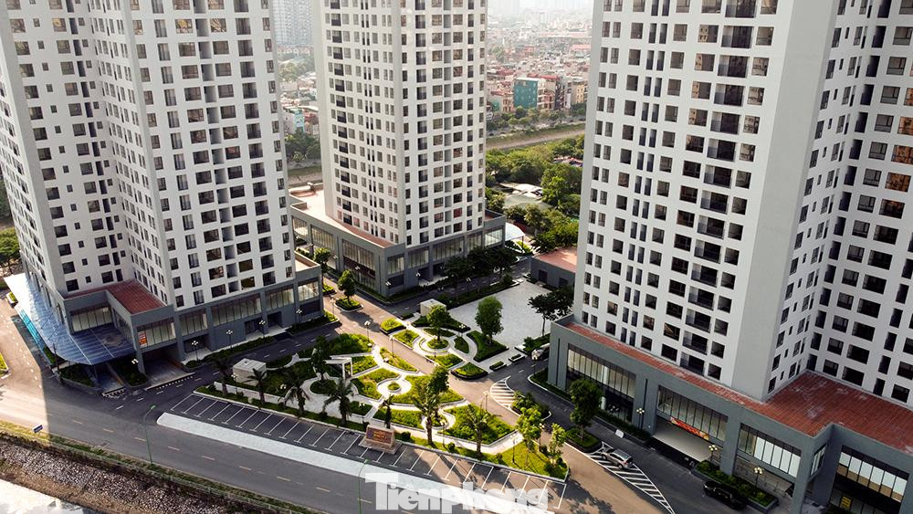 Trong số đó, khu nhà ở thương mại phục vụ tái định cư khu X2 Đại Kim (quận Hoàng Mai) được TP hà Nội trung dung làm nơi cách ly tập trung, lập bệnh viện dã chiến.