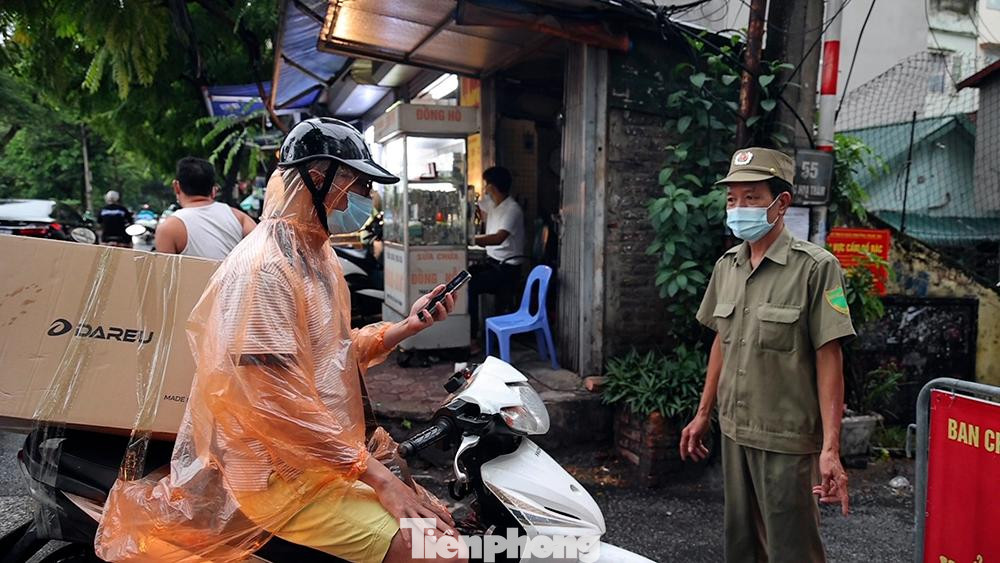 Việc duy trì các chốt kiểm soát như thế này là cách để địa phương bảo vệ những thành quả chống dịch, tăng cường công tác đảm bảo an ninh trật tự và cũng là nguyện vọng của chính nhân dân trong phường.