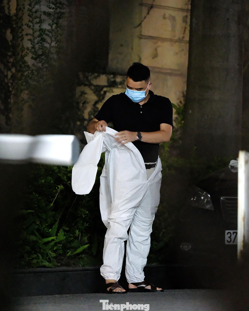 “Cho đến 19h ngày 18/5, vẫn chưa có kết quả xét nghiệm PCR nên chưa thể khẳng định nhân viên đó có mắc COVID-19 hay không”, Bộ GTVT cho hay.