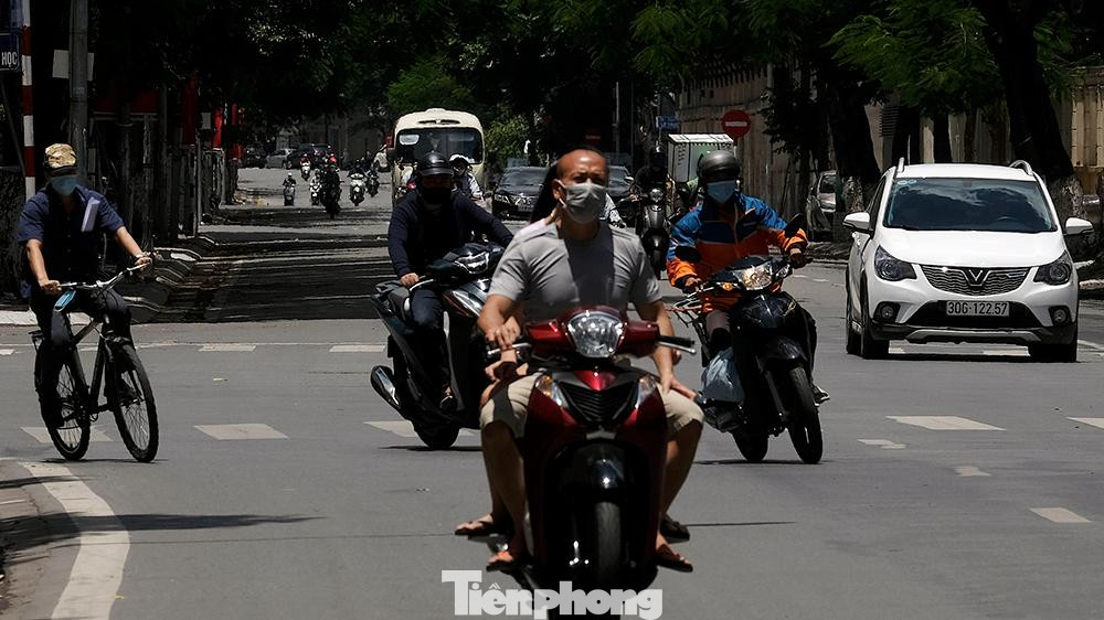 Đường Nguyễn Thái Học.