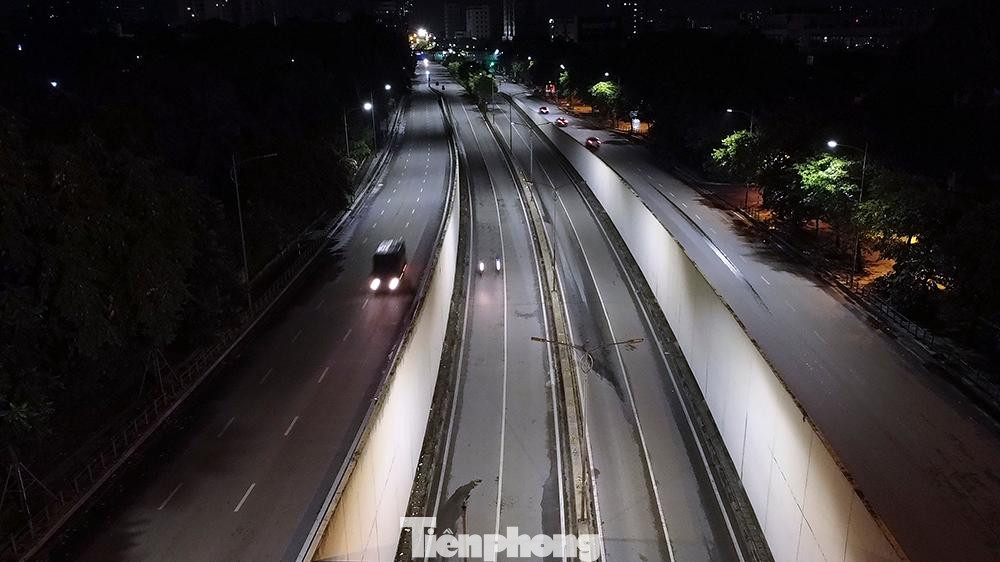 Đoạn đường dẫn hầm Kim Liên.