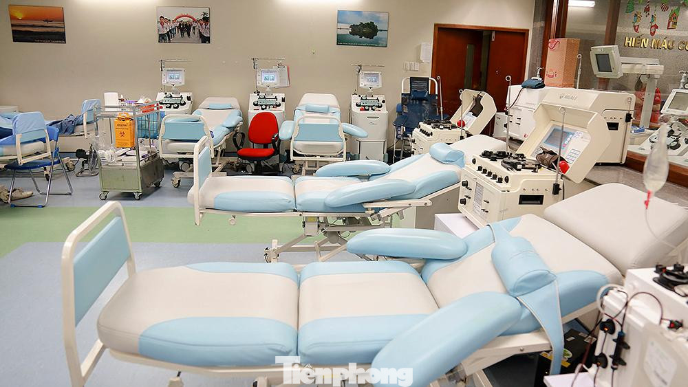 Không khí vắng vẻ tại khu hiến tiểu cầu sáng nay, ngày 27/7). Không khí vắng vẻ tại khu hiến tiểu cầu sáng nay, ngày 27/7).