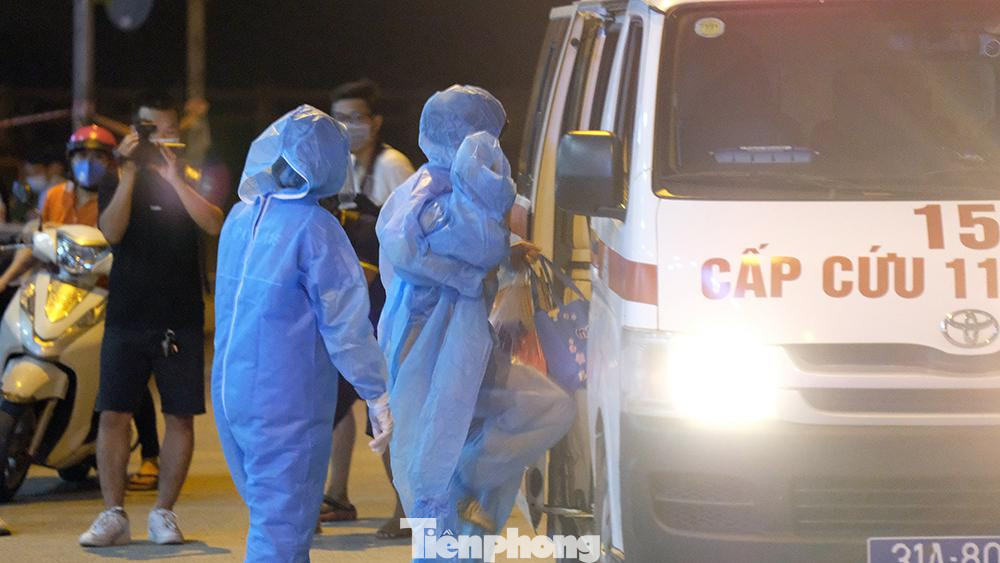 Bệnh nhân sinh năm 1982, địa chỉ tại P2103 Hemisco Xa La, Phúc La, Hà Đông.