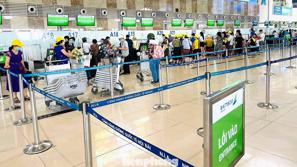 Hình ảnh đối nghịch so với mấy ngày đầu nghỉ lễ tại cảng hàng không quốc tế Nội Bài trong buổi sáng hôm nay (3/5).