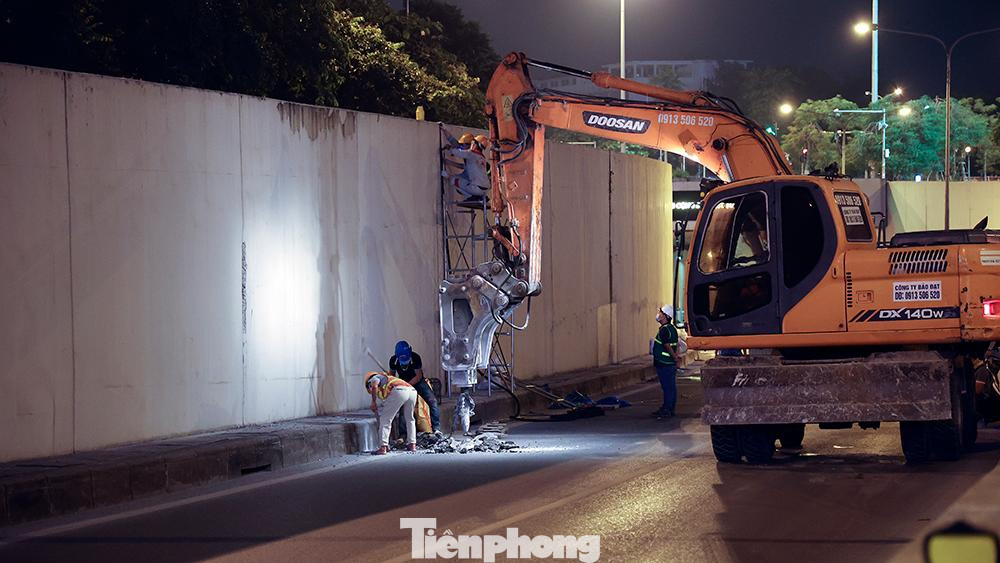 Giai đoạn 1: Việc thi công sửa chữa hầm Kim Liên diễn ra ở hướng Đại Cồ Việt đi Xã Đàn, do vậy Sở GTVT thực hiện phương án cấm tất cả phương tiện lưu thông qua hầm Kim Liên theo hướng Đại Cồ Việt đi Xã Đàn để phục vụ thi công, bắt đầu từ ngày 4/8 đến 14/82021.