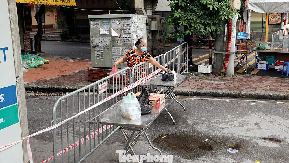 Phường Giáp Bát sẽ tiếp tục điều tra truy vết và lấy mẫu xét nghiệm cho toàn bộ hộ dân tại các khu vực trên.