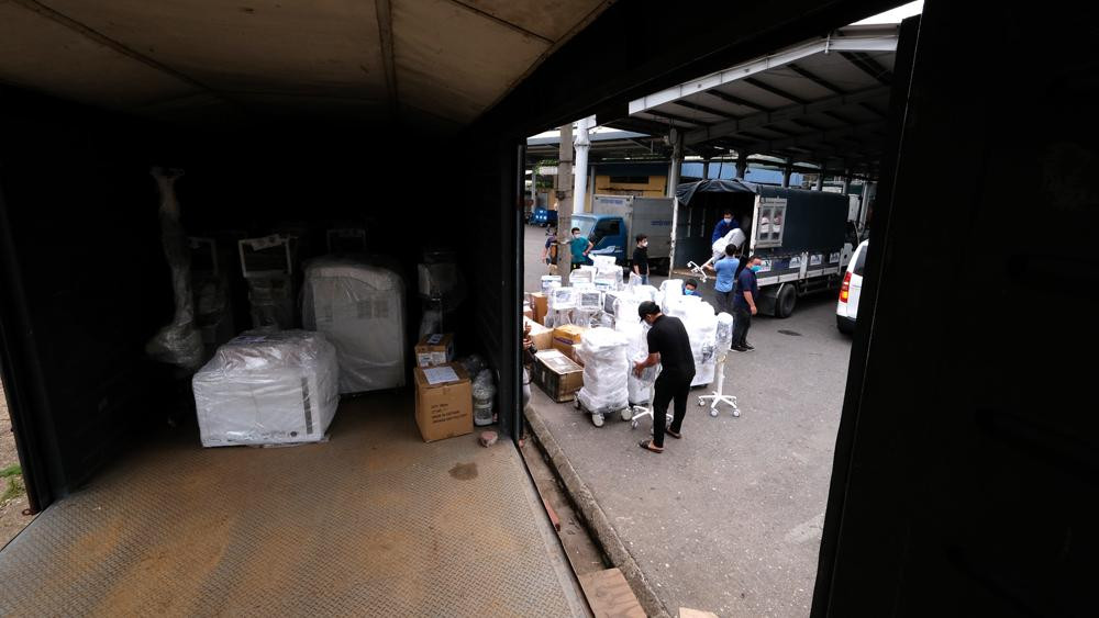 Thực hiện chỉ đạo của Bộ trưởng Bộ Y tế, đoàn cán bộ, chuyên gia của Bệnh viện Bạch Mai đã khảo sát kỹ khu cách ly cũng như từng phòng bệnh ở Bệnh viện Dã chiến 16 (Quận 7, TP.HCM).