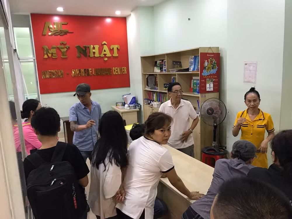 Xôn xao giữa Thủ đô, học sinh lớp 2 bị cô giáo phạt tát 50 cái? ảnh 6