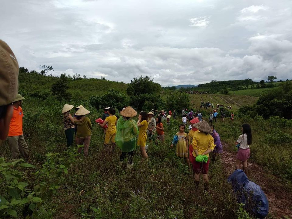  Đưa thi thể hai phi công Su-22 về nhà tang lễ Quân khu 4 ảnh 6