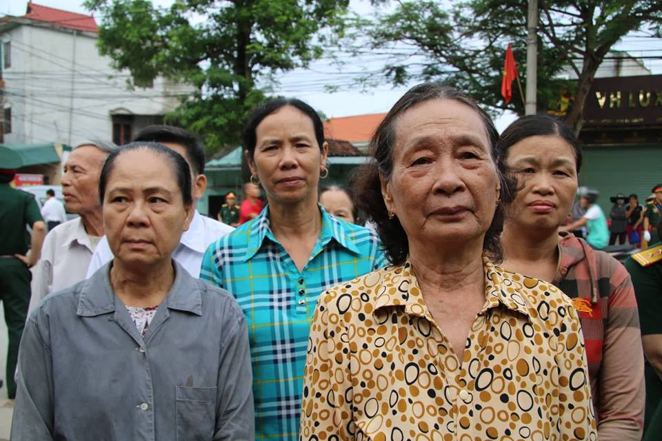 Tiễn đưa hai phi công Su-22 về đất mẹ ảnh 12