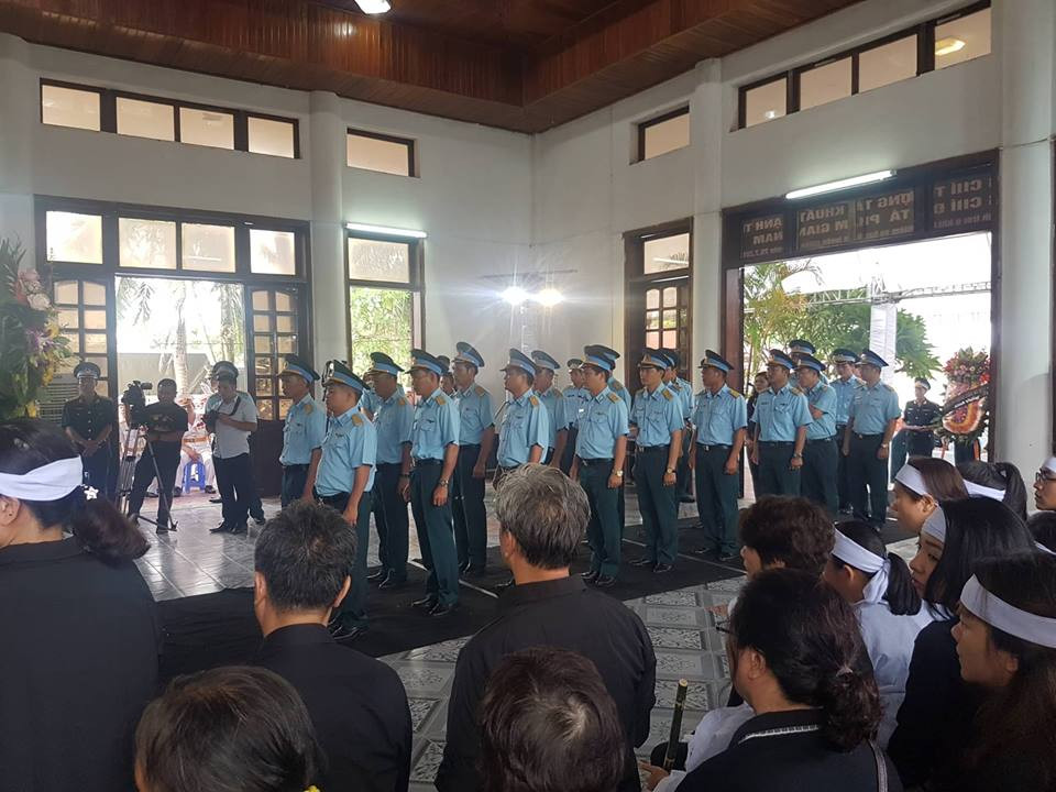 Tiễn đưa hai phi công Su-22 về đất mẹ ảnh 9