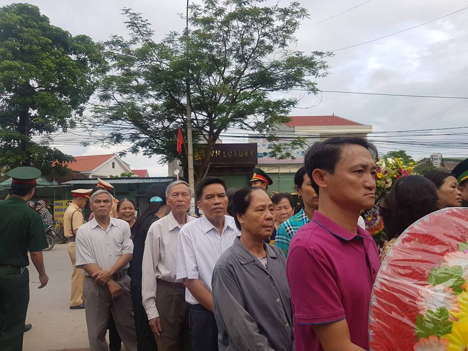 Tiễn đưa hai phi công Su-22 về đất mẹ ảnh 11